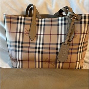 Burberry tote bag